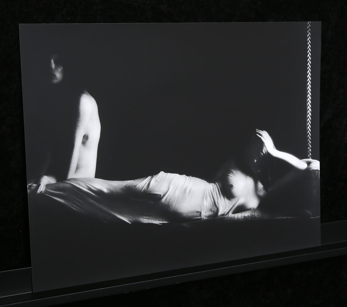 Székessy, Karin - Girls as Still Lifes - 6 Original b/w Photographs - hand signed