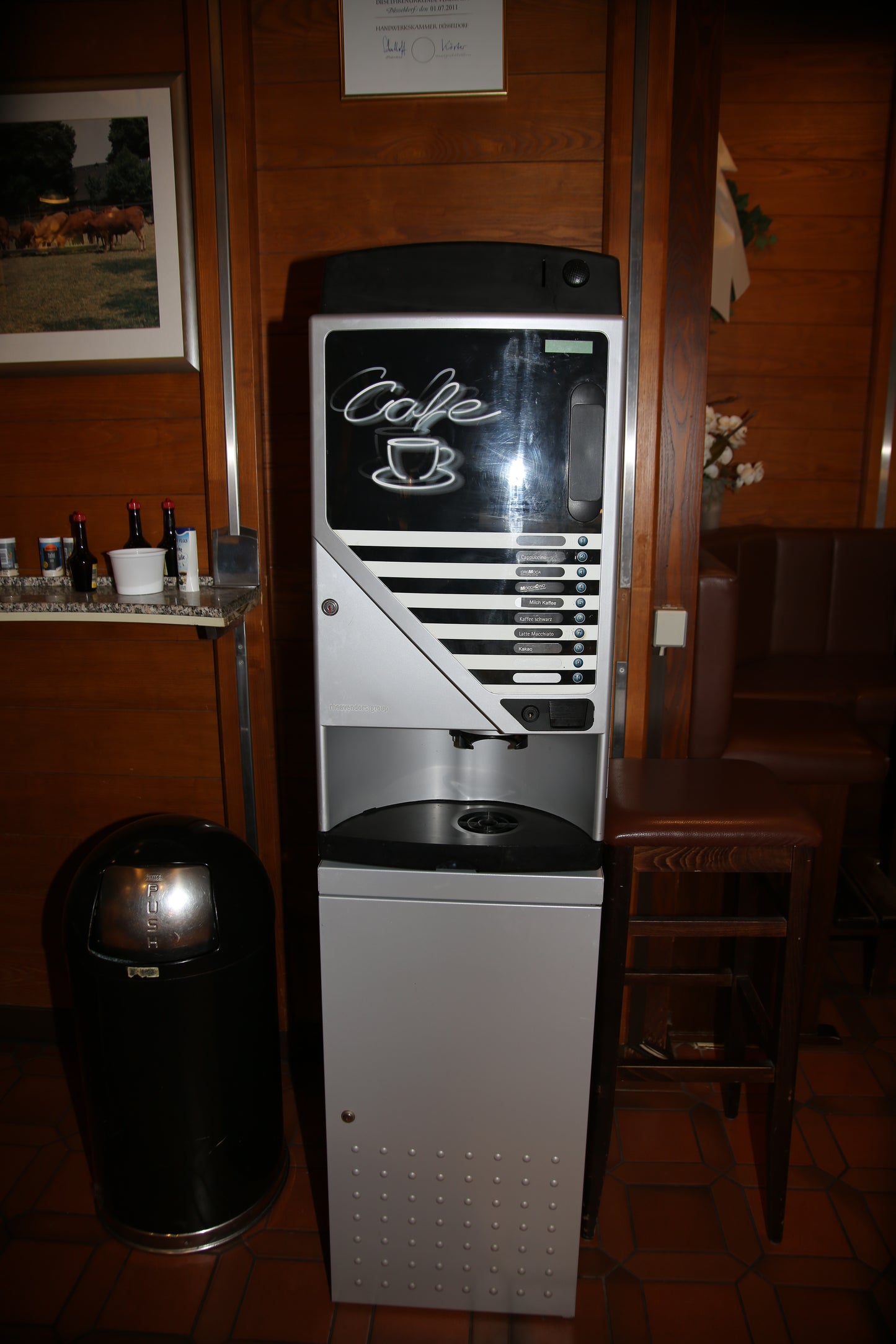 Kaffeevollautomat - Rheavenders XM Kaffeemaschine mit Unterschrank