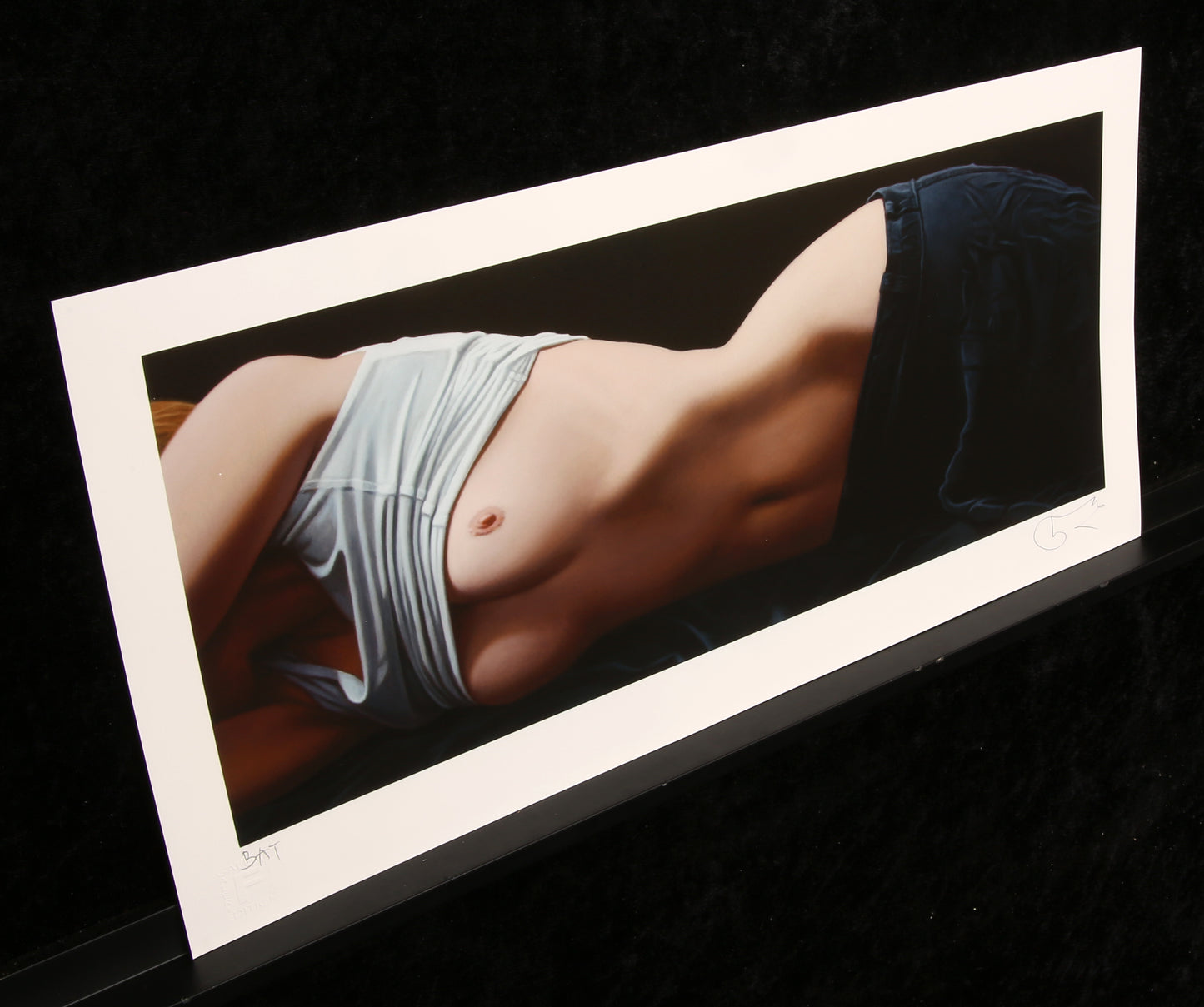 Kissmer, Willi - Liegende in weiß und schwarz, 2017 - Giclee - handsigniert