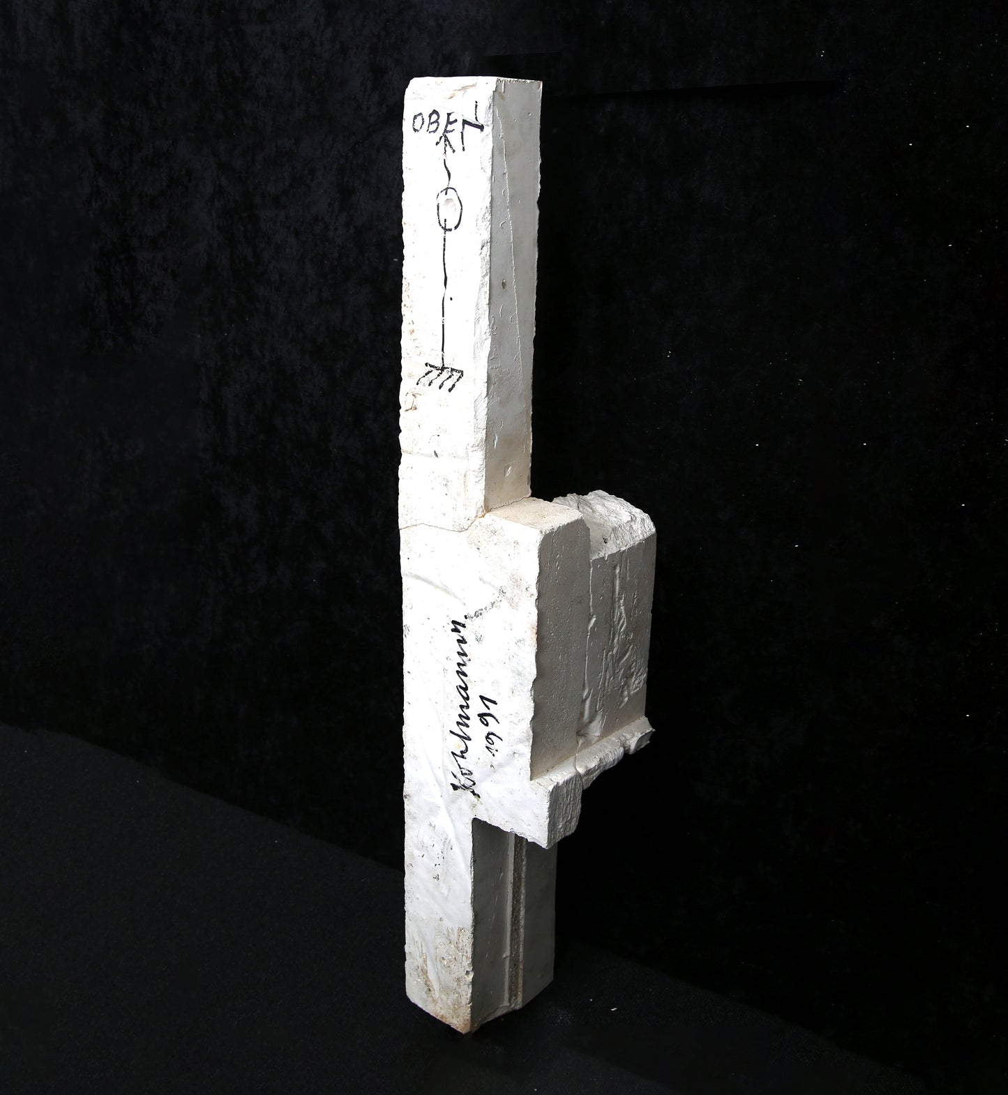 Kohlmann, Matthias - o.T. - Skulptur/Gips, 1991 - handsigniert