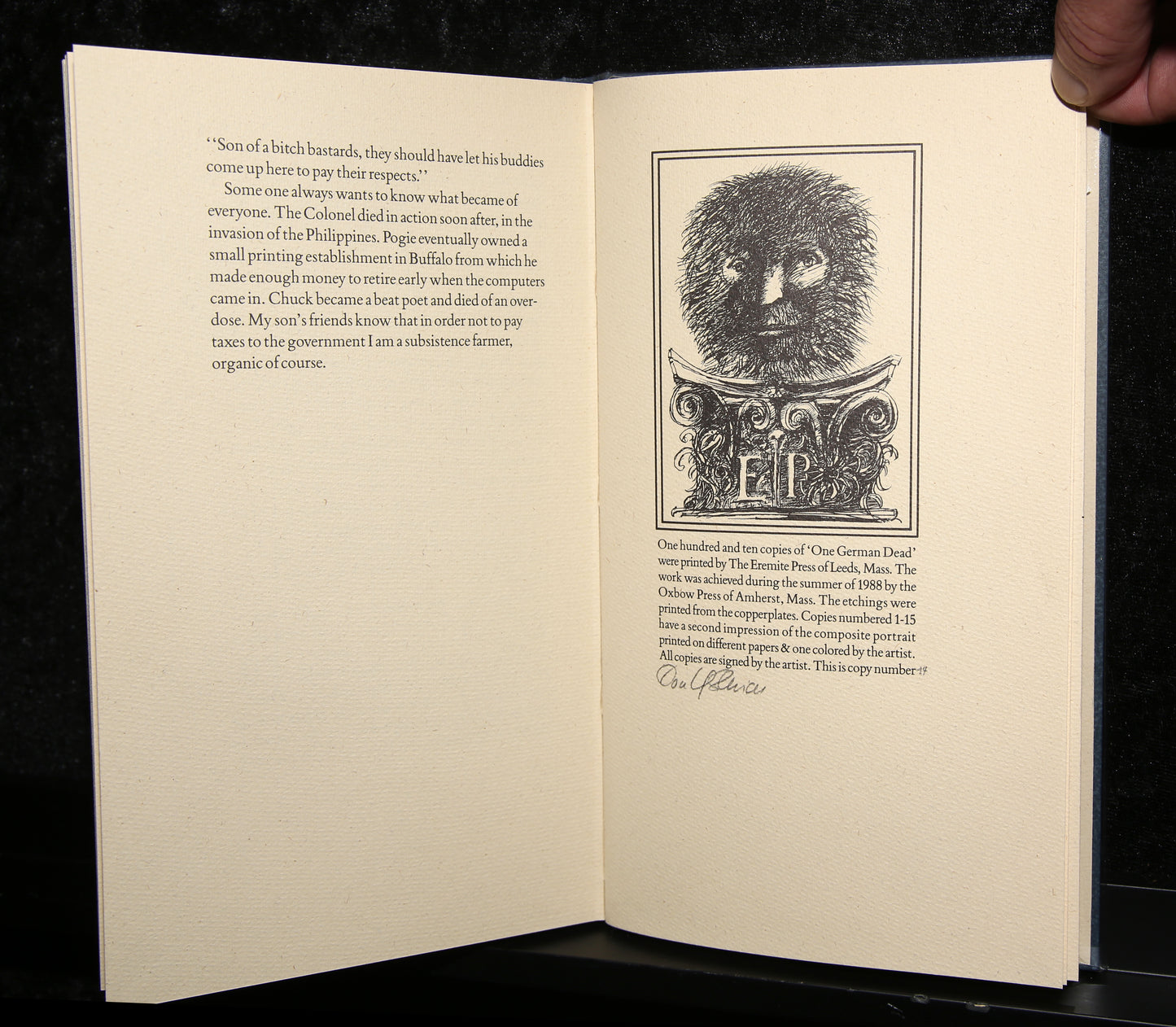 Baskin, Leonard - One German Dead, 1988 - Livre/Gravure - signé à la main