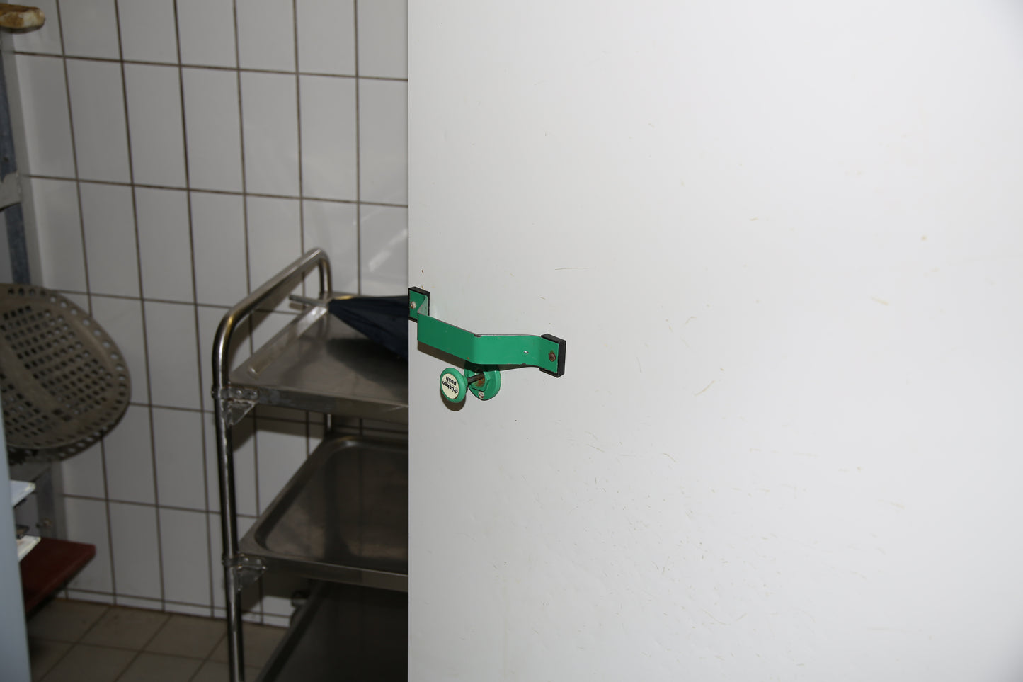 Cold storage - with shelves and electronics