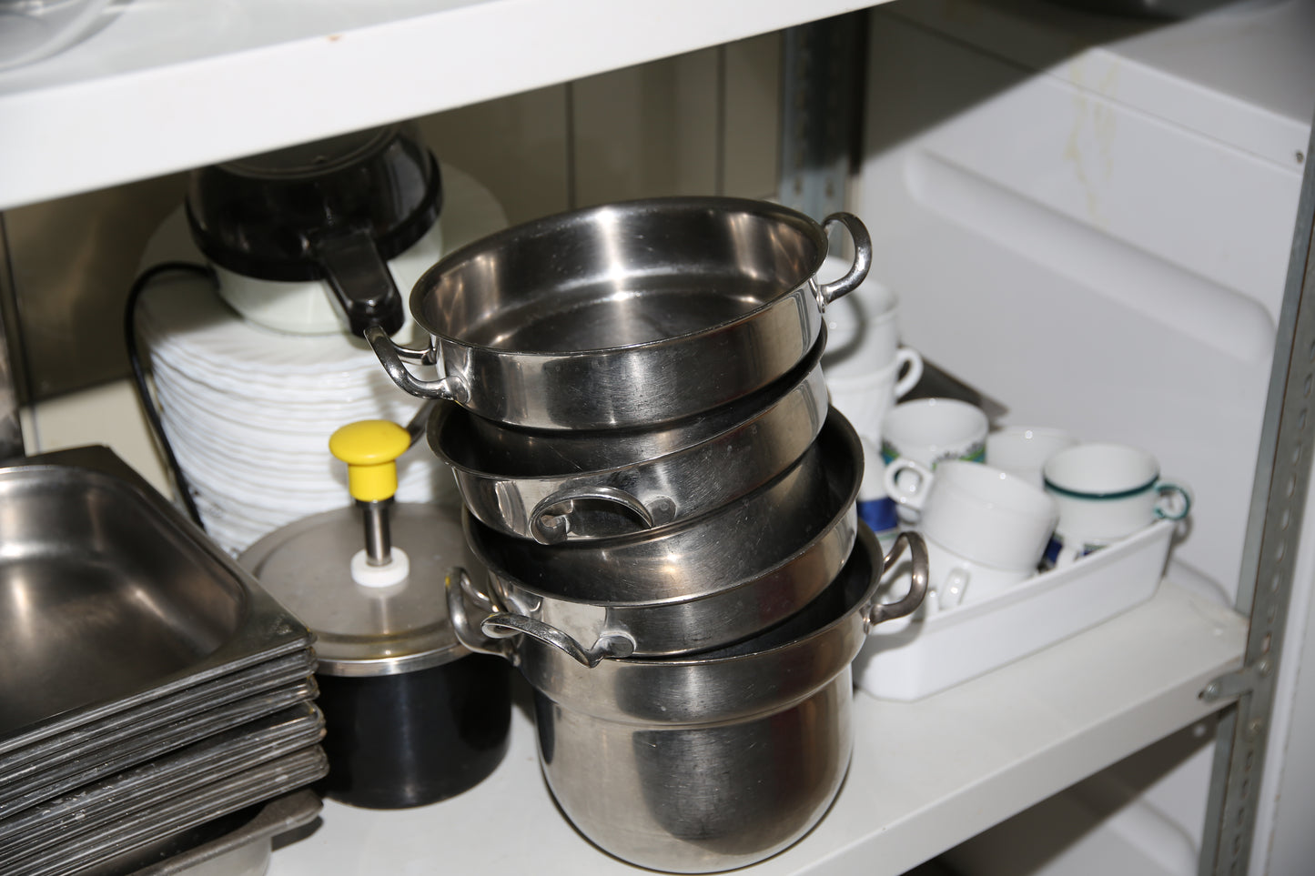 Zubehör - Küchenutensilien - Fleischerhaken - Töpfe - Bräter - etc.