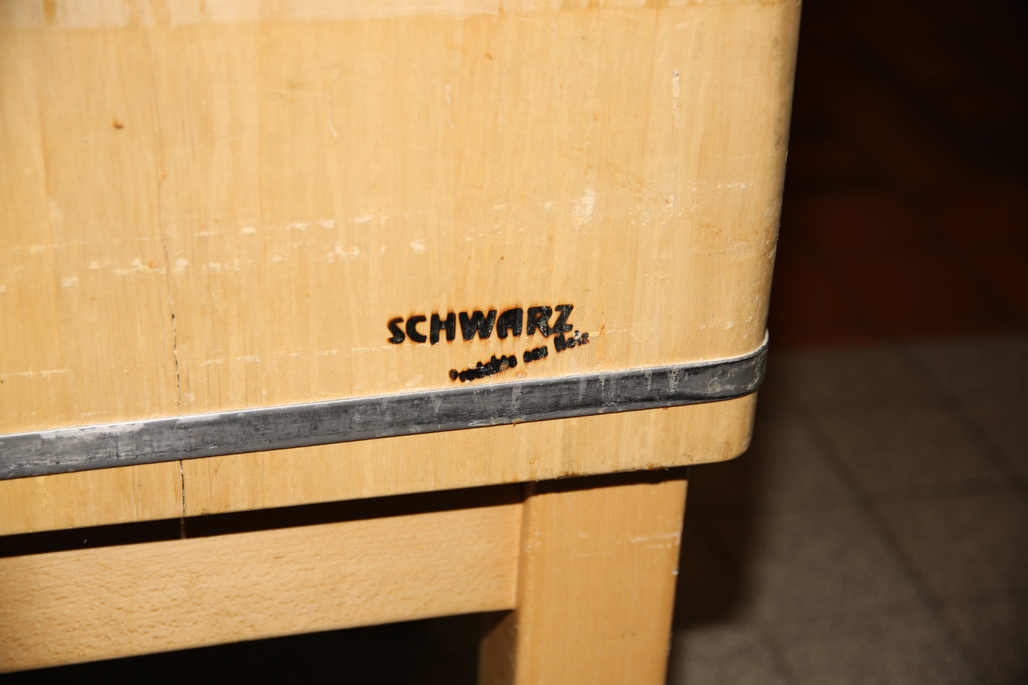 Fleischer-Hackstock - Schwarz - Hackklotz mit Zubehör