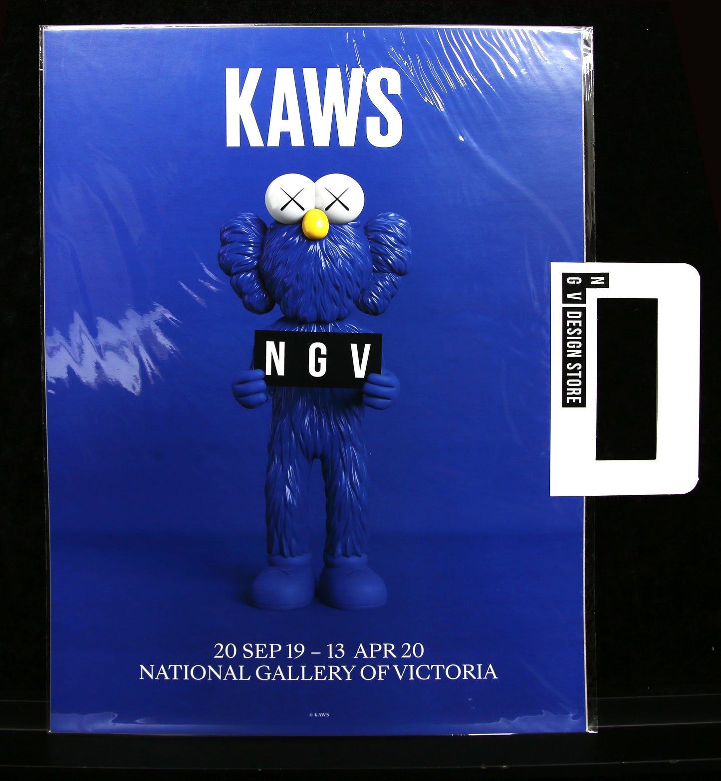 KAWS - NGV Melbourne Exhibition Poster blue - Farboffset - 2020