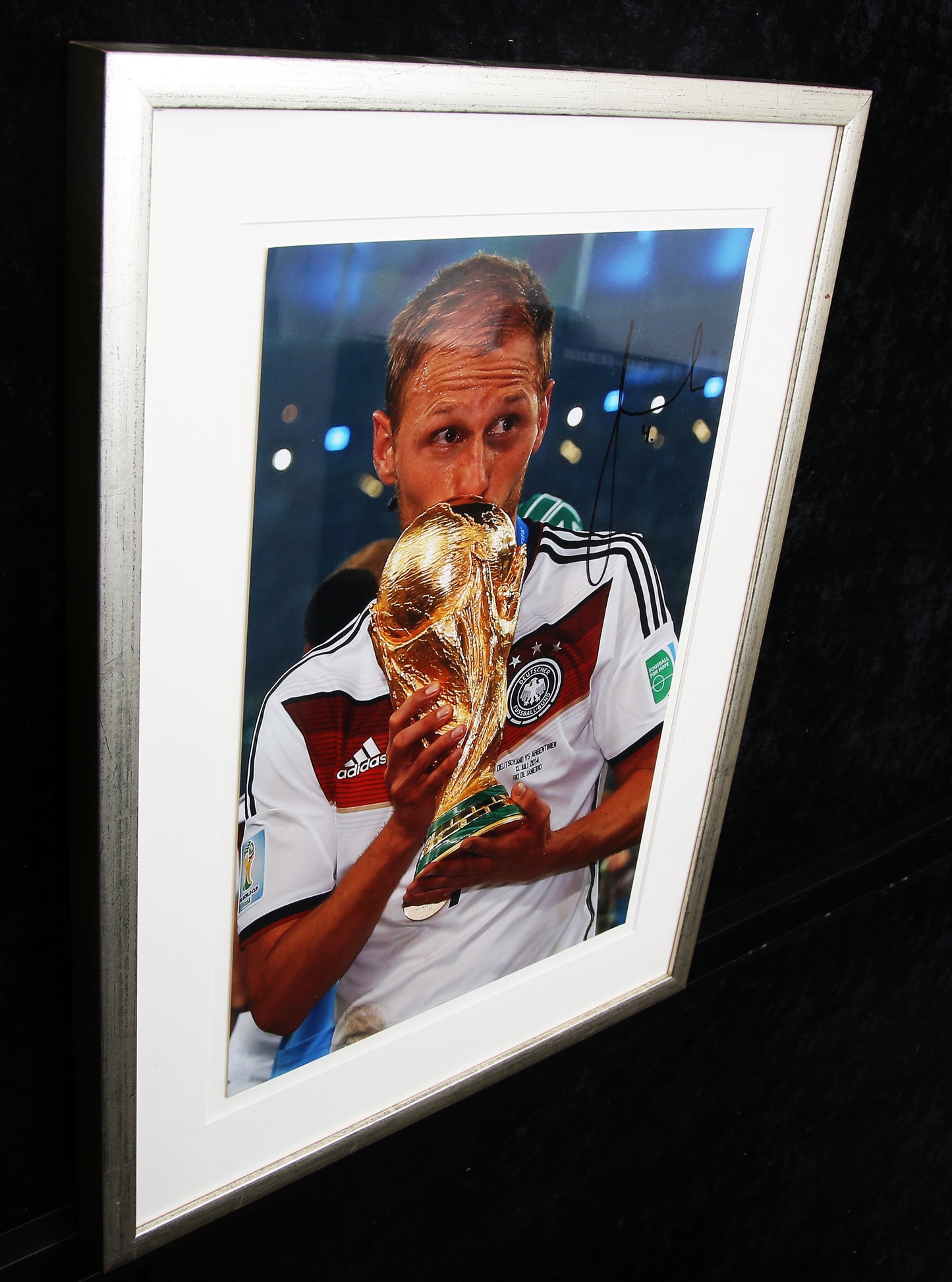 Höwedes, Benedikt - signiertes Foto - Weltmeisterschaft 2014