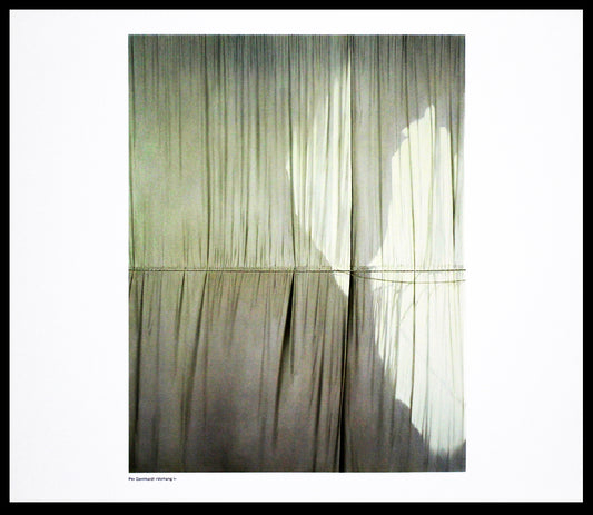Gernhardt, Per - Small window with curtain - color offset