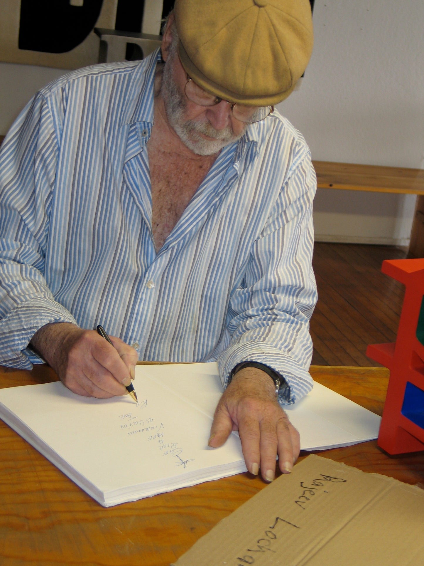 Indiana, Robert - LOVE / PREM - Sculpture en céramique, 2007 - signée